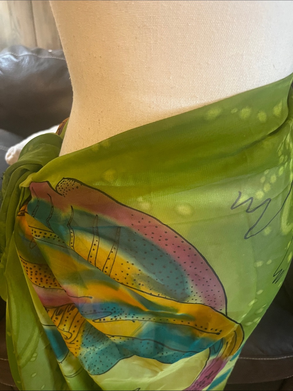 Green fish/sea print art to wear sarong scarf w/hand tied fringe. Beach Summer - Picture 2 of 9